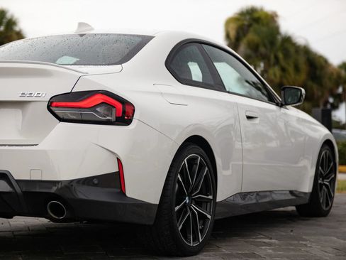 Used 2022 BMW 230i Coupe w/ M Sport Package RWD image 16