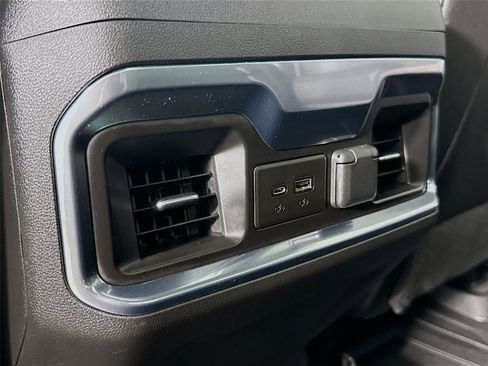 Used 2022 Chevrolet Silverado 2500 LTZ w/ LTZ Convenience Package image 26
