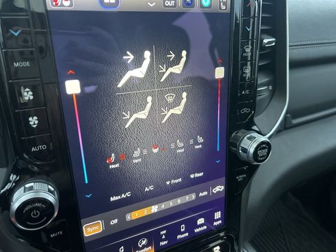 Used 2022 RAM 1500 Laramie w/ Sport Appearance Package image 22