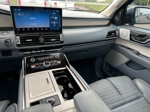 Used 2023 Lincoln Navigator L Black Label image 23