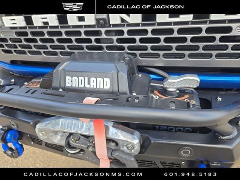 Used 2022 Ford Bronco Badlands AWD/4WD image 5