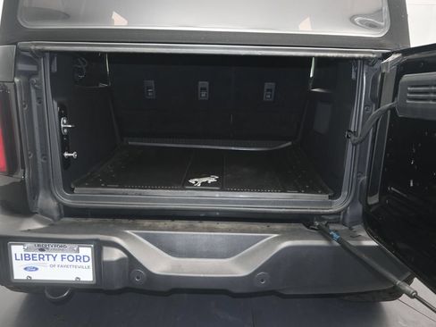 Used 2024 Ford Bronco Outer Banks AWD/4WD image 11