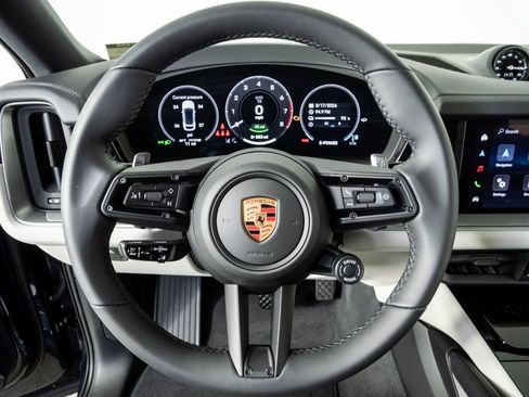 New 2026 Porsche Cayenne E-Hybrid Coupe AWD/4WD image 9