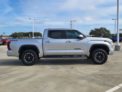 Used 2022 Toyota Tundra SR5 image 6