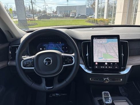 Used 2025 Volvo XC90 B6 Plus AWD/4WD image 20