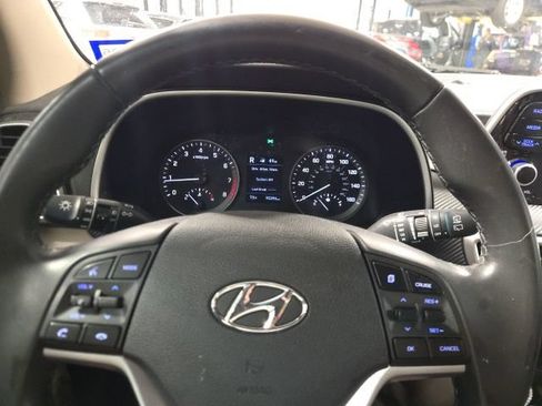 Used 2021 Hyundai Tucson Sport FWD image 17