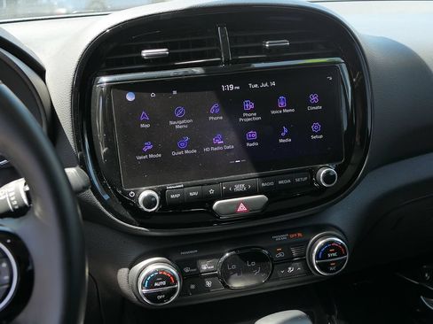 Used 2023 Kia Soul EX FWD image 18