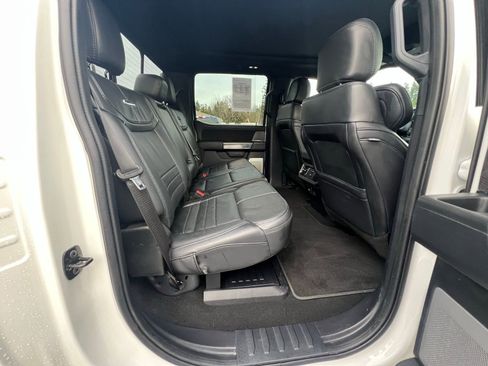 Used 2025 Ford F350 Platinum image 19