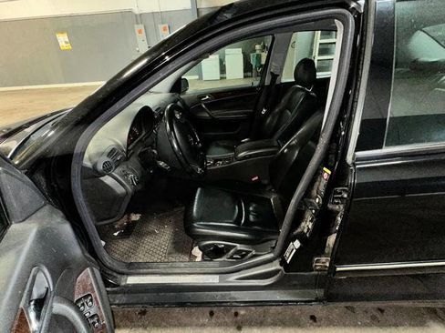 Used 2004 Mercedes-Benz C 240 4MATIC Sedan image 21