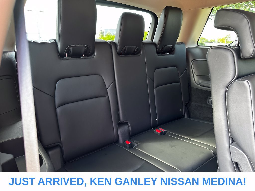 Certified 2026 Nissan Pathfinder SL AWD/4WD image 20