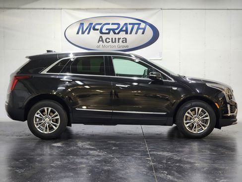 Used 2022 Cadillac XT5 Premium Luxury w/ Technology Package image 3