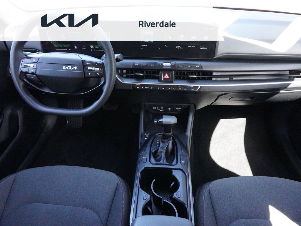 Used 2025 Kia K4 FWD image 32