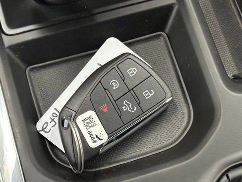Used 2024 GMC Sierra 1500 SLT w/ SLT Premium Plus Package AWD/4WD image 41