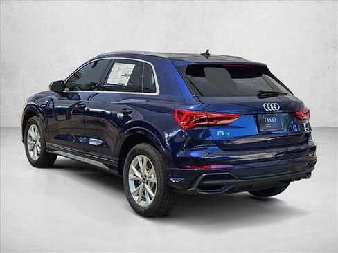 Certified 2025 Audi Q3 2.0T Premium w/ Convenience Package AWD/4WD image 9