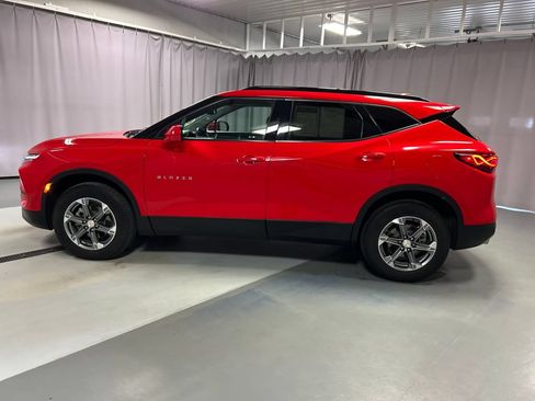 Used 2023 Chevrolet Blazer LT w/ Convenience Package FWD image 4