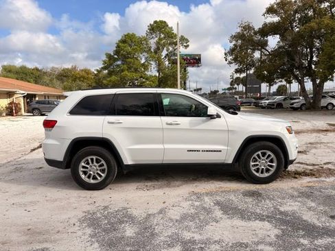 Used 2019 Jeep Grand Cherokee Laredo image 17