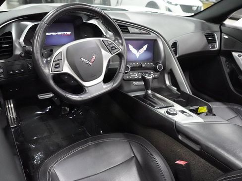 Used 2019 Chevrolet Corvette Stingray Convertible w/ 2LT Preferred Equipment Group RWD image 16