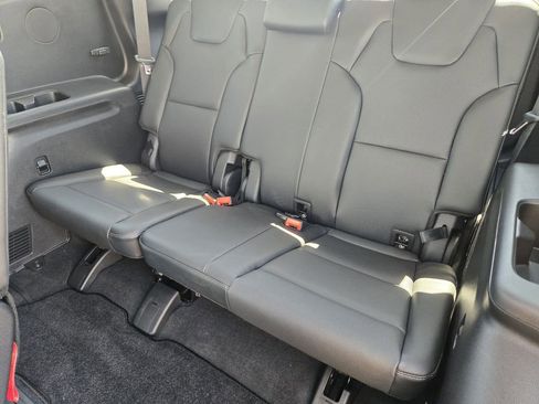 Used 2025 Kia Telluride EX image 30