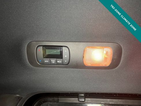 Used 2024 Honda Odyssey Sport image 11