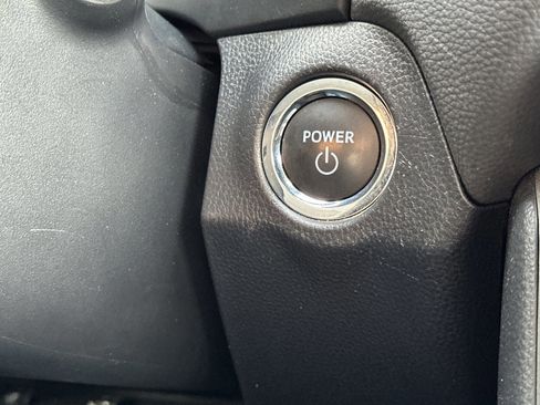 Certified 2025 Toyota RAV4 XLE image 22