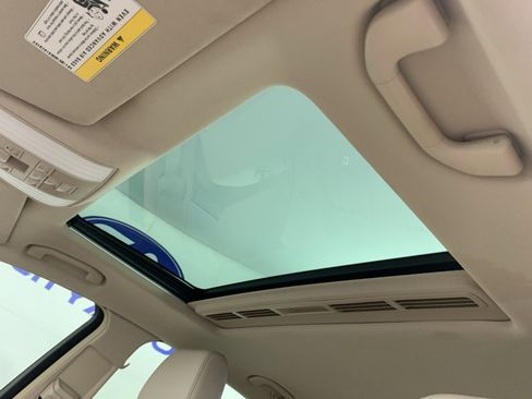 Used 2014 Mercedes-Benz E 350 Luxury image 30