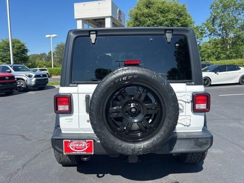 Used 2020 Jeep Wrangler Sport AWD/4WD image 8