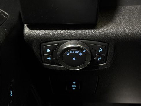 Used 2016 Ford F150 XLT w/ Equipment Group 302A Luxury image 18