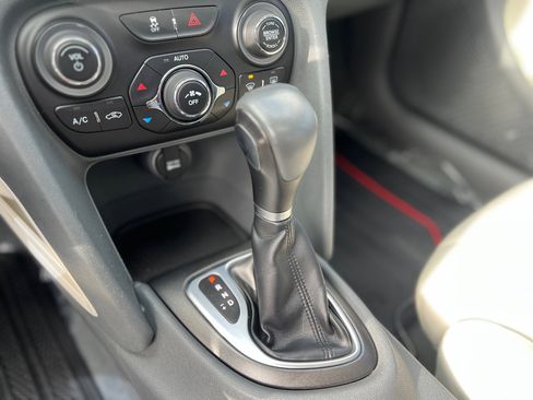 Used 2013 Dodge Dart Limited w/ Premium Group image 27