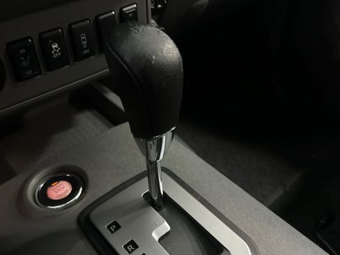 Used 2020 Nissan Frontier SV image 22