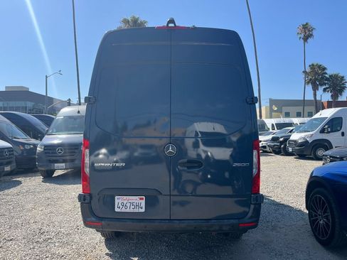 Used 2019 Mercedes-Benz Sprinter 144 image 7