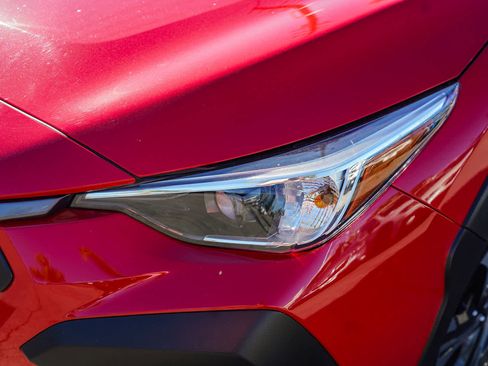 Certified 2024 Subaru Crosstrek 2.0i Premium image 10