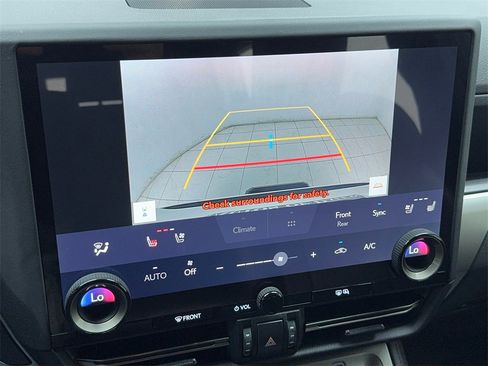 Used 2025 Lexus GX 550 w/ Accessory Package (2T) image 28