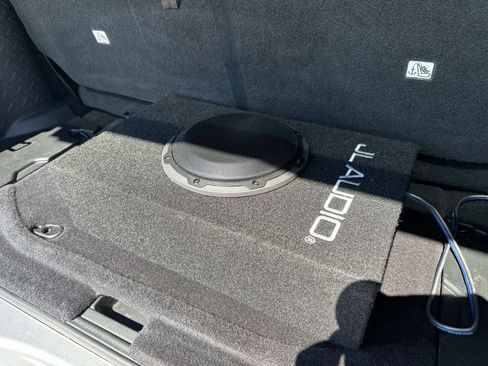 Used 2017 Jeep Wrangler Sahara w/ Connectivity Group image 15