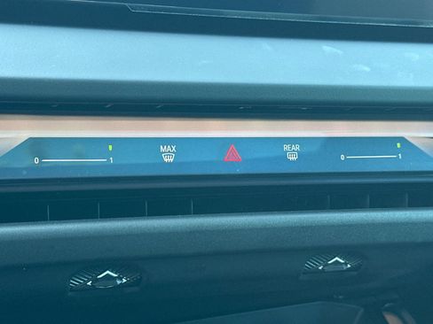 Used 2025 BMW X3 xDrive30i w/ Premium Package image 26