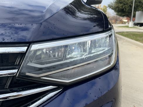 Certified 2023 Volkswagen Tiguan SE w/ Panoramic Sunroof Package image 6