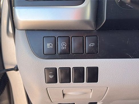 Used 2017 Toyota Highlander XLE image 18