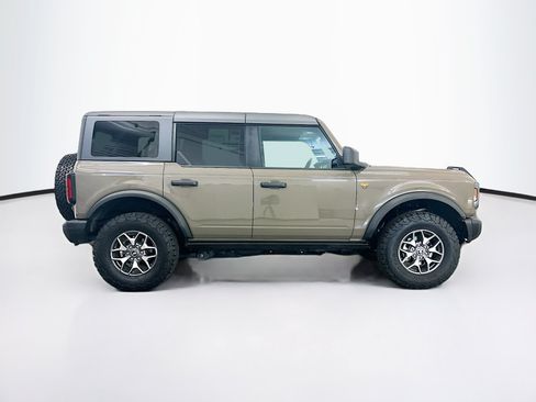 Used 2025 Ford Bronco Badlands AWD/4WD image 10
