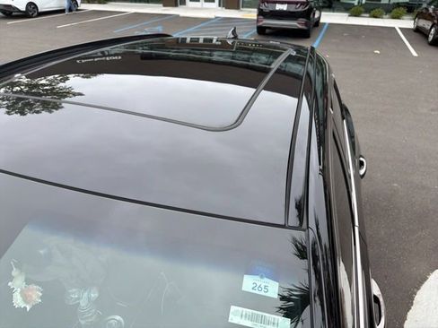 Used 2024 Genesis GV70 2.5T w/ Sport Prestige Package AWD/4WD image 4