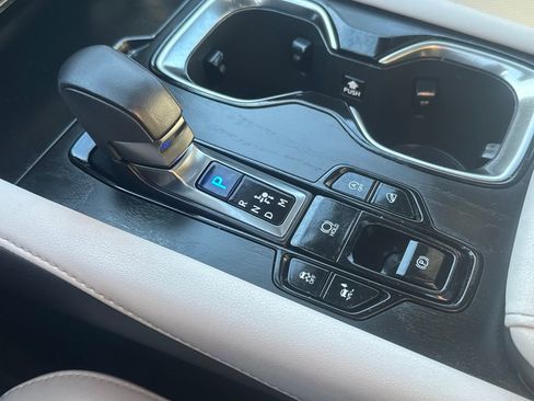 Used 2023 Lexus RX 350 Premium image 26