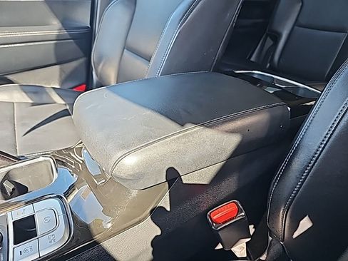 Used 2025 Kia Telluride S image 25