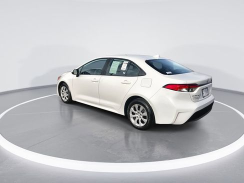 Used 2024 Toyota Corolla LE image 6