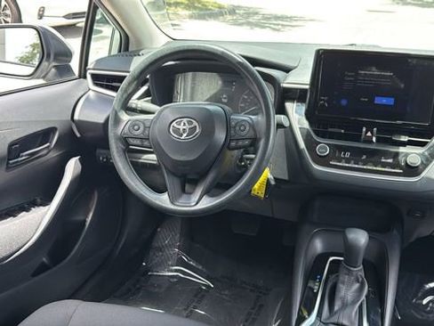 Certified 2025 Toyota Corolla LE FWD image 14