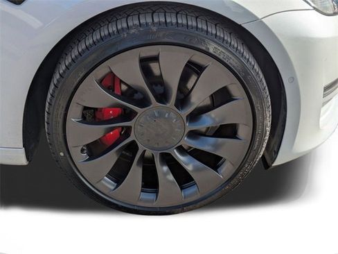 Used 2022 Tesla Model 3 Performance image 11