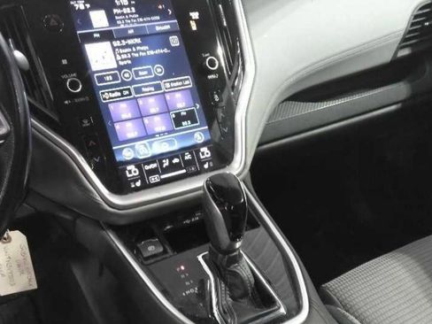 Used 2022 Subaru Outback Premium AWD/4WD image 6