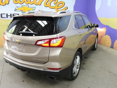 Used 2019 Chevrolet Equinox Premier w/ Premier True North Edition AWD/4WD image 8