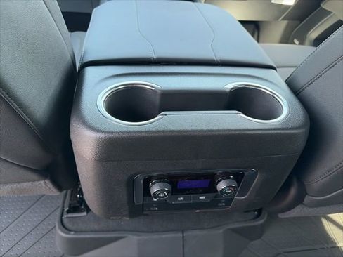 New 2026 Chevrolet Suburban LT image 13