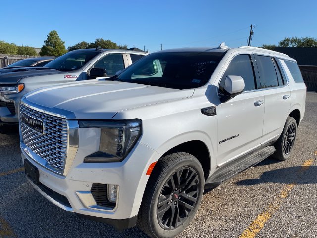 Used 2024 GMC Yukon Denali AWD/4WD image 2