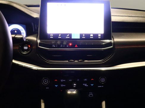 Used 2023 Jeep Compass Trailhawk w/ Trailhawk Elite Group image 23