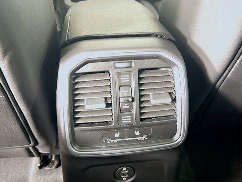 New 2026 Porsche Macan image 27