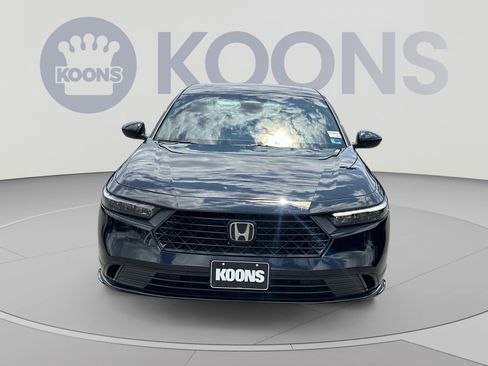 Used 2025 Honda Accord Sport image 19